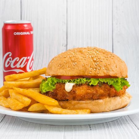 아이 로버 스포츠 바 앤 호텔 파타야 외부 사진
